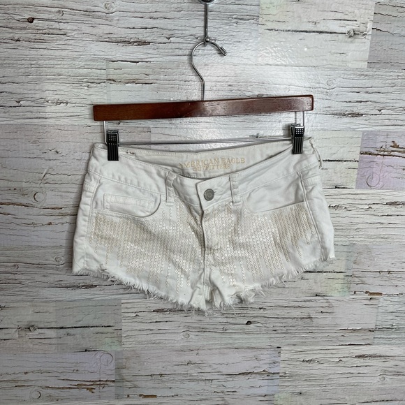 American Eagle Outfitters Pants - American eagle white shorts size 4 Jean